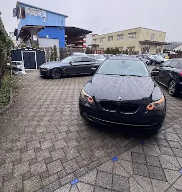 Car Hub