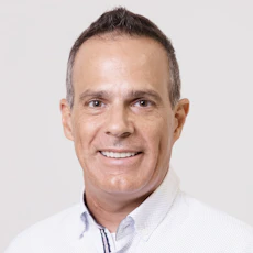 Claudio Peer Claudio Peer