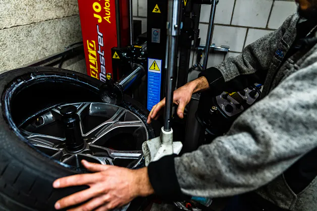 Hügli Bahnhofgarage AG