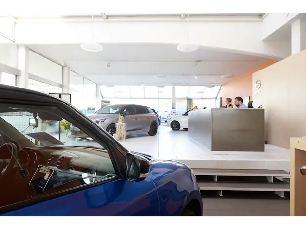 Touring Garage & Carrosserie Baur AG