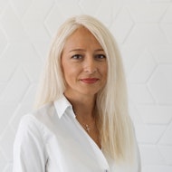 Suzana Trifunovic Suzana Trifunovic